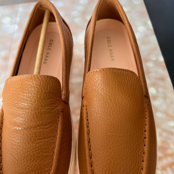Cole Haan grainy leather size 7 new. - Picture 4 of 9